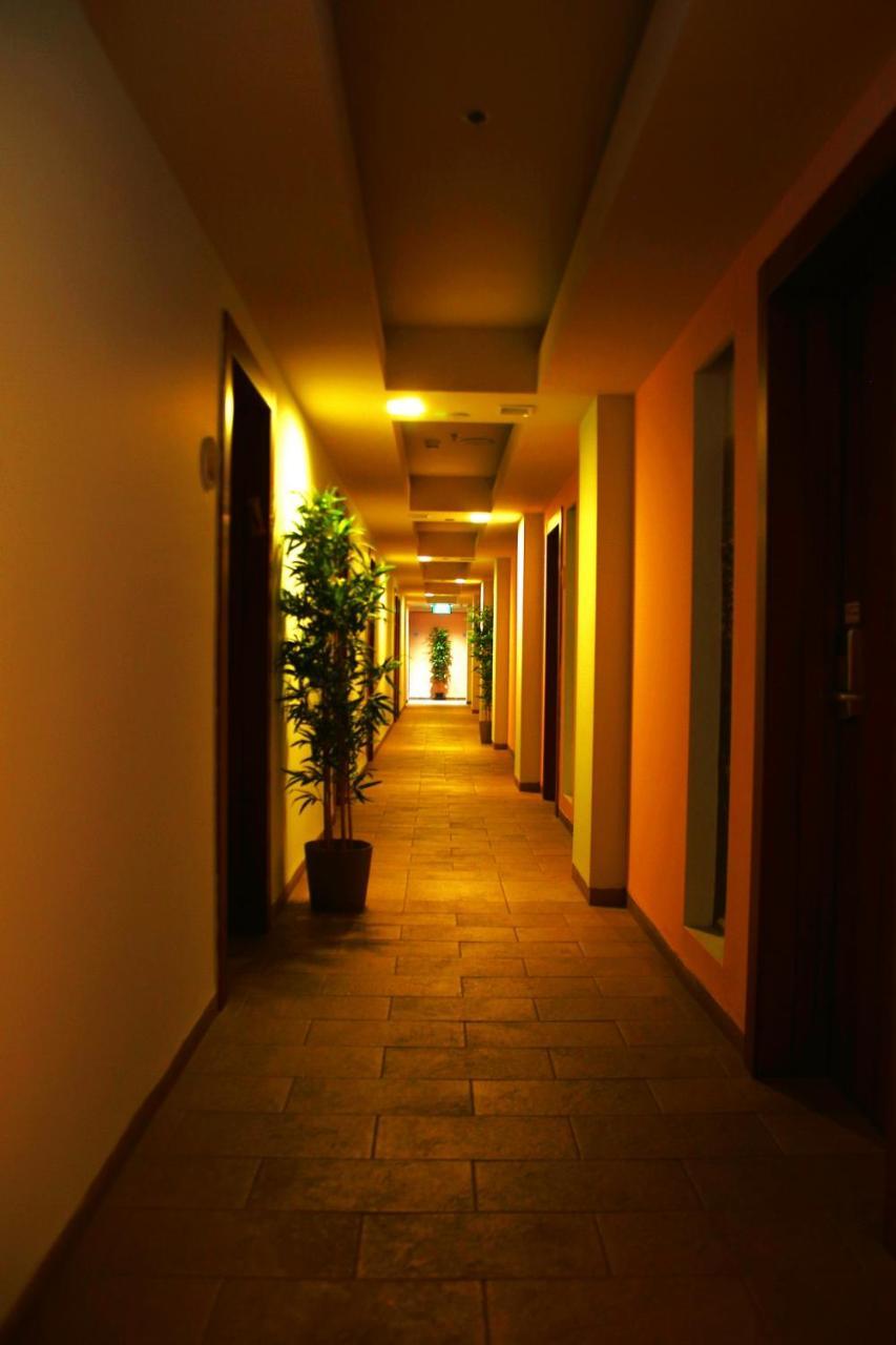 Maris Hotel Хайфа Екстериор снимка