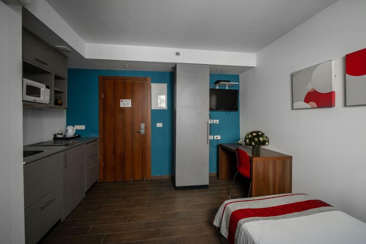 Maris Hotel Хайфа Стая снимка