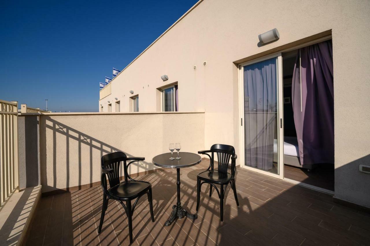 Maris Hotel Хайфа Екстериор снимка