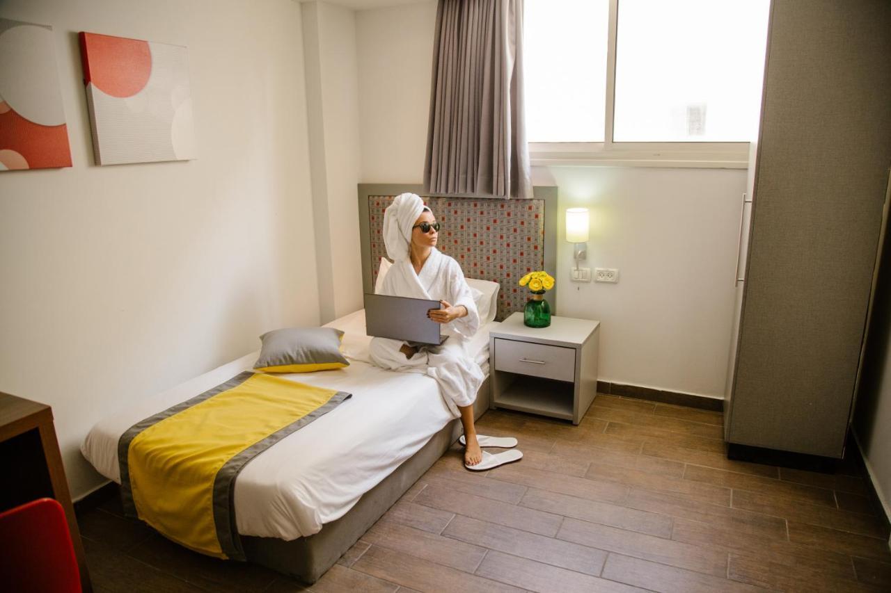 Maris Hotel Хайфа Екстериор снимка